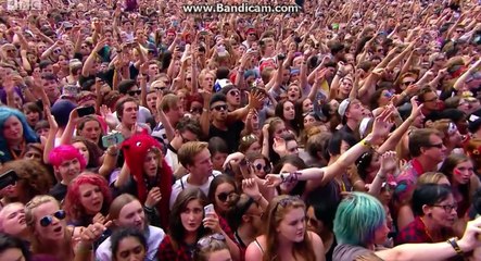 Bohemian Rhapsody Cover - Panic! At The Disco - Reading Festival 2015