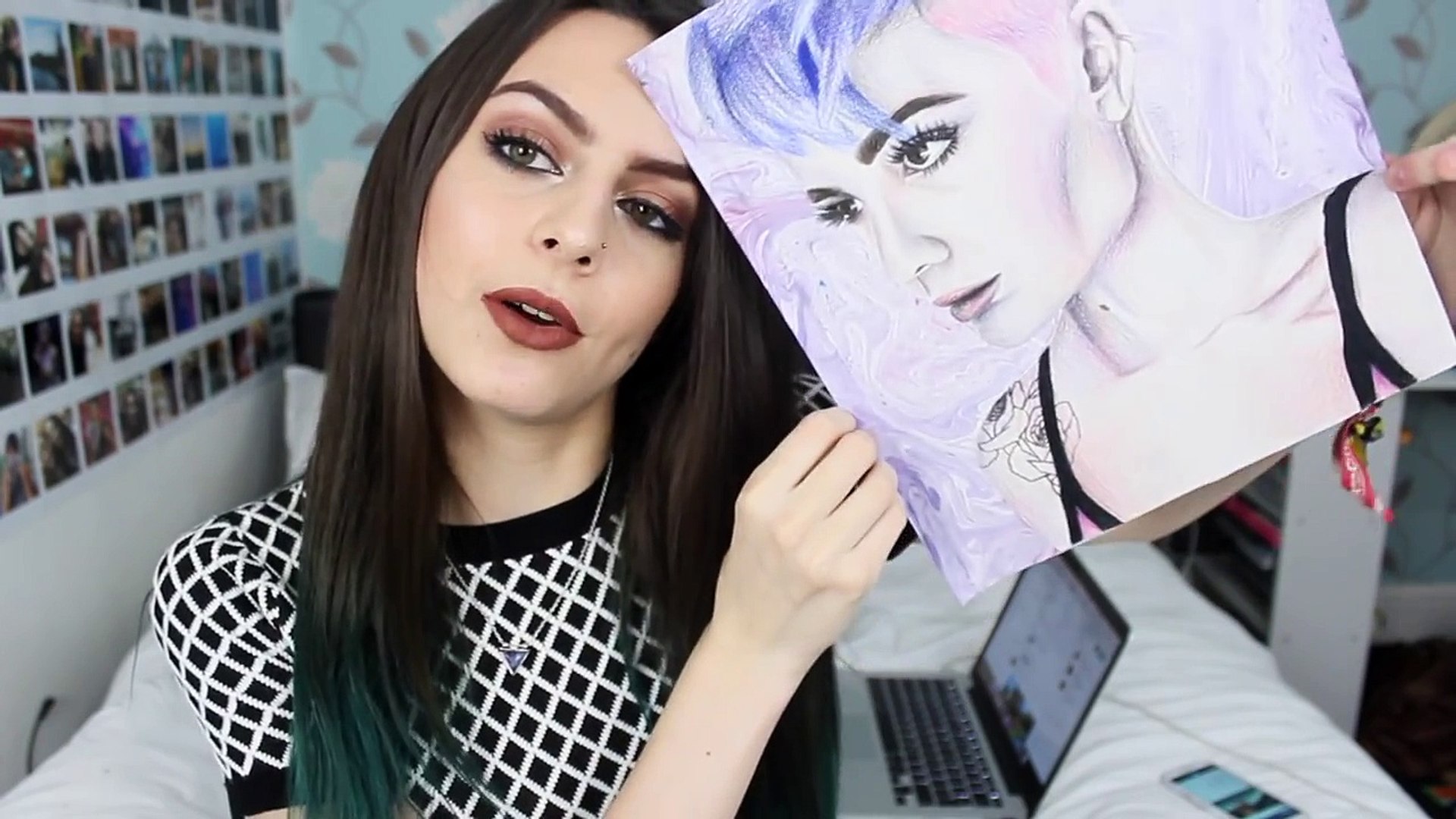 ⁣Coloured Halsey Speed Drawing! | Sophie Foster