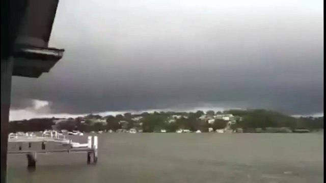 Découvrez le bruit terrifiant de la foudre qui tombe à 10 mètres à peine