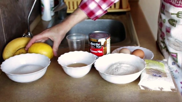 Блины на кокосовом молоке с бананами в лимонном соусе