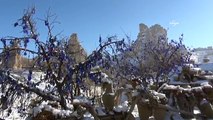 Karla kaplı Kapadokya büyüledi
