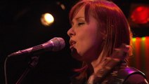 Suzanne Vega  -  When heroes go down  2004