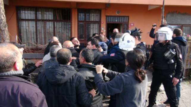 Evleri Yıkılan Vatandaşlar Gözyaşı Döktü