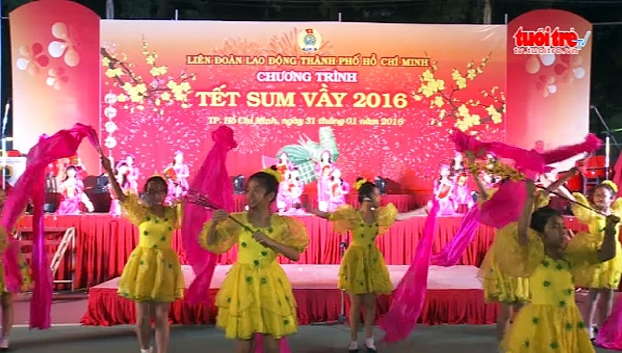 Rộn ràng Tết sum vầy cho công nhân lao động
