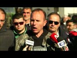 Greqi, fermerët bllokojnë doganat. Paralizohet edhe Kapshtica - Top Channel Albania - News - Lajme