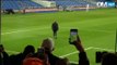 #MHSCOM A la fin de la rencontre Montpeliier 0-1 OM, Basile Boli a rendu visite aux supporters. Un moment apprécié et salué de chants. Action.