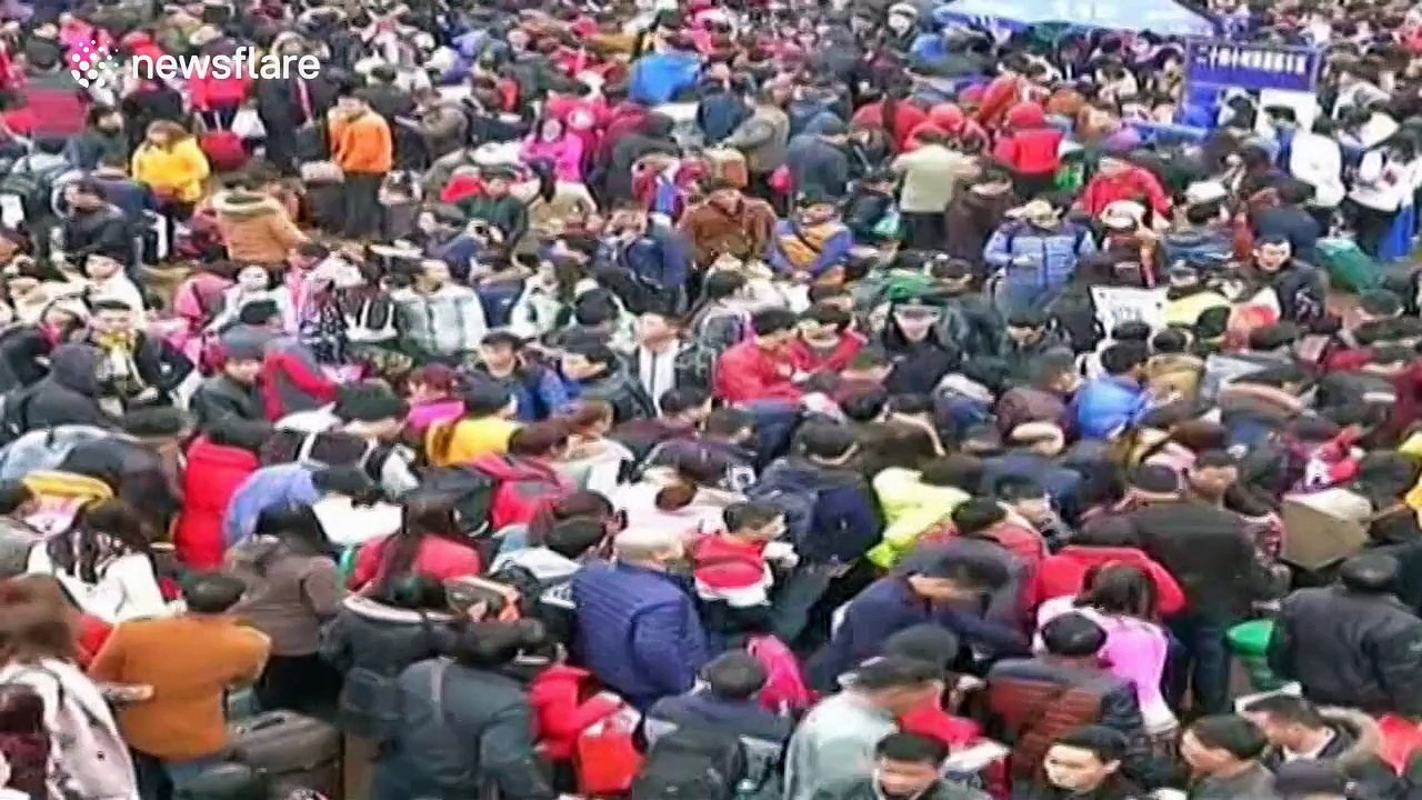 50,000 passengers stranded at train station in China