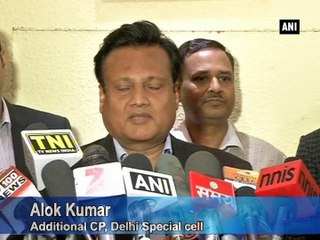 Delhi Police arrests one with 50 pistols
