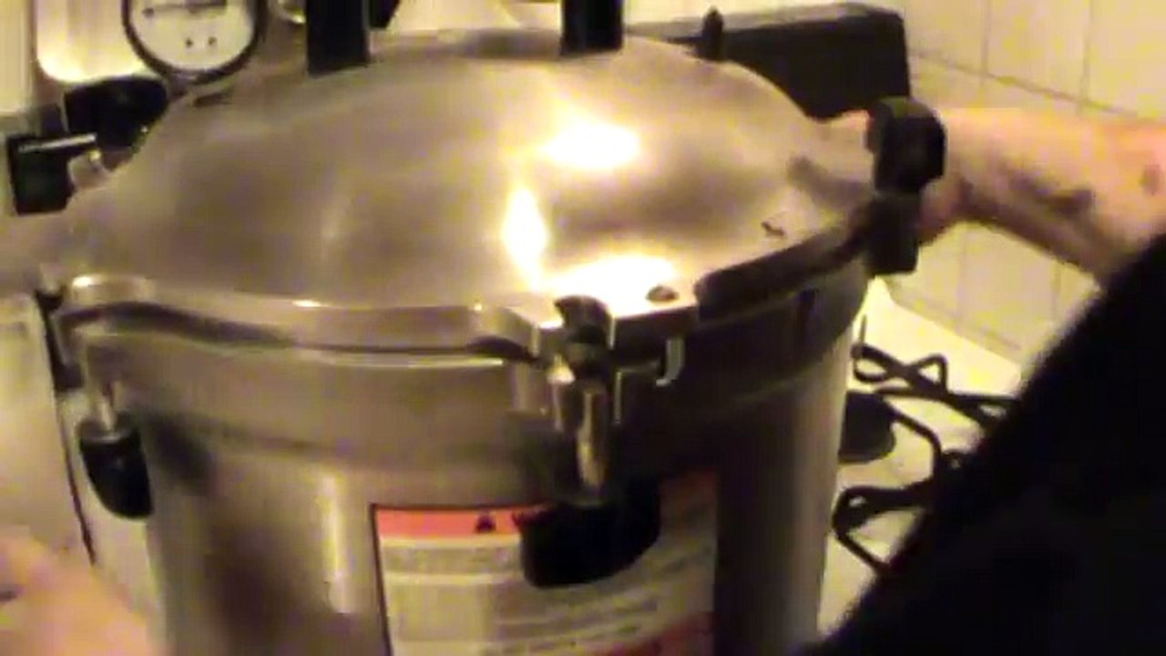 Safe Canning:  Bone Broth, Step by Step