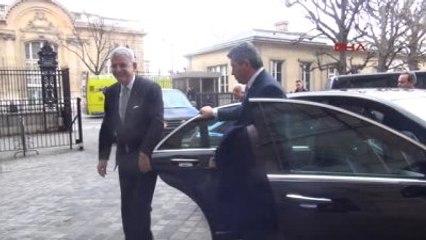 AB Bakanı Volkan Bozkır Paris?te