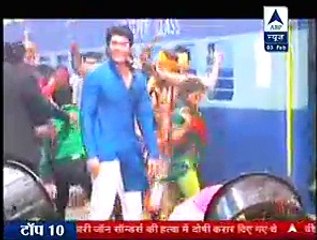 Aarju ko Station mein se Karvaya Chotu ne Agvaah jis se Anjaan hai Sandhya 3rd February 2016 Diya Aur Baati Hum