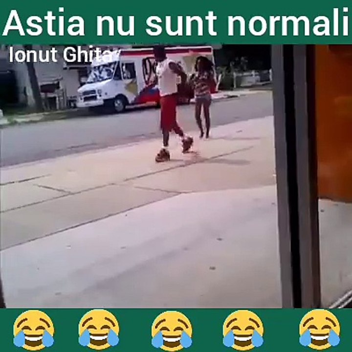 ASTIA NU SUNT NORMALI