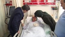 Davutoğlu ve Eşi Sare Davutoğlu, Çınar'daki Saldırısında Polis Eşi ve Kızını Kaybeden İpek...