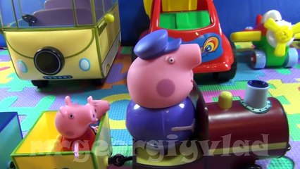 Свинка Пеппа и автопарк машин. Пеппа, Джордж и дедушка едут смотреть семейный автопарк