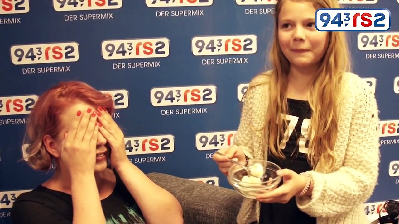 #WhatsinmymouthChallenge mit Faye Montana!