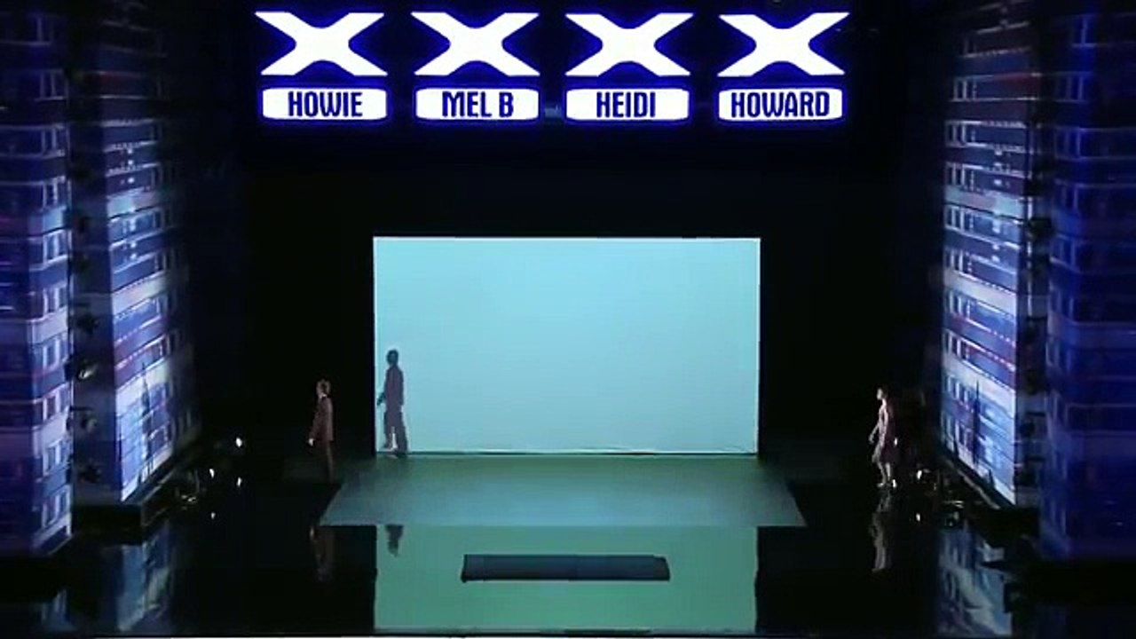 Kesin İzleyin Büyü Gibi Gölgelerle Dans Gösterisi