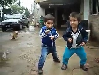 Yetenek Sizsiniz BİLAL ve Uğur un Küçüklük Videosu