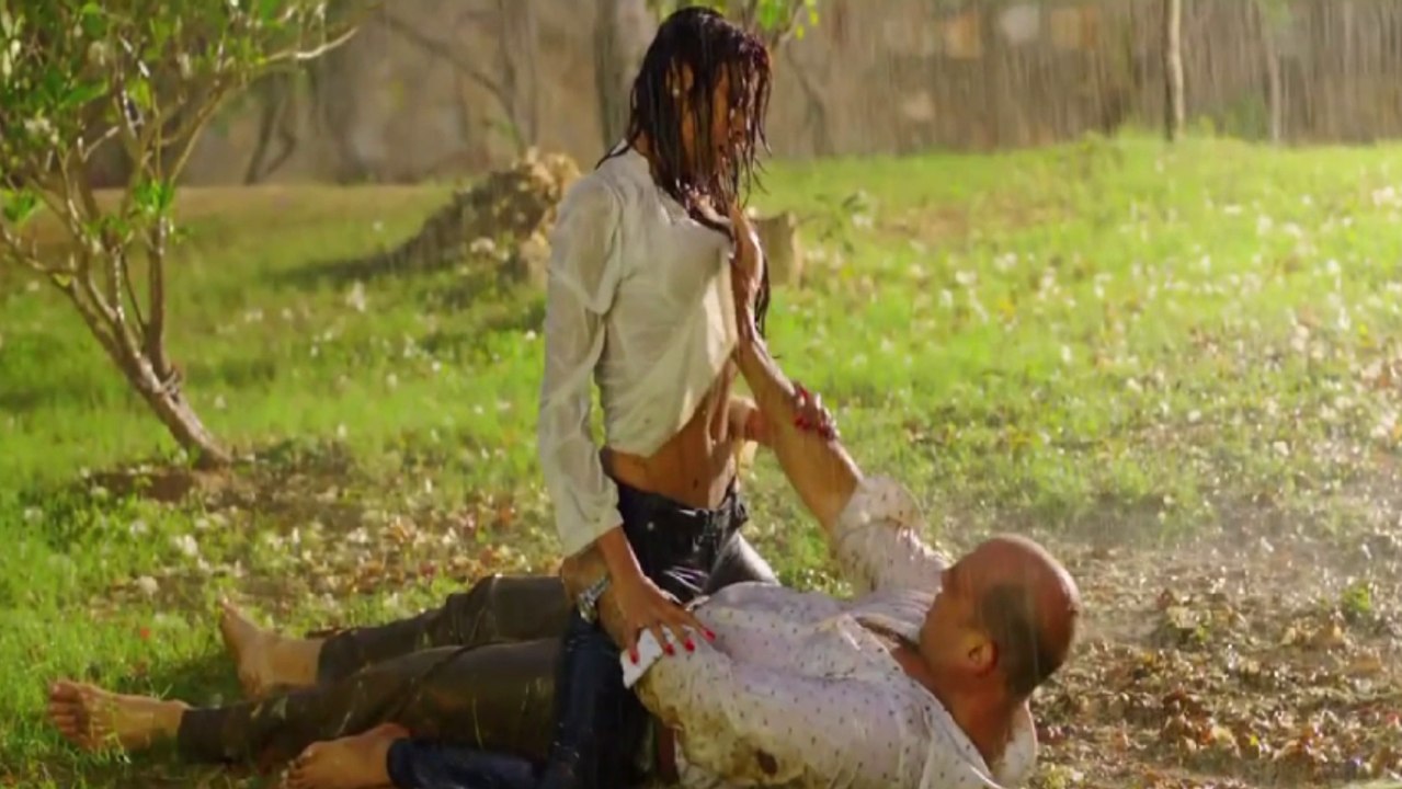 Paoli Dam UNCENSORED HOT SCENE in Hate Story