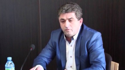 Report TV - Aeroporti pezull, vendorët e Kukësit   "Hapja shpëtim ndaj varfërisë"