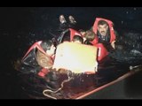 Mar Egeo - La Guardia Costiera salva 11 migranti al largo della Grecia (03.02.16)