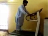 Pakistani Funny Comedy Clips Pathan Treadmill   YouTube (FULL HD)