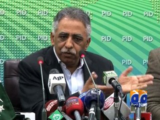 Govt defends privatization of PIA