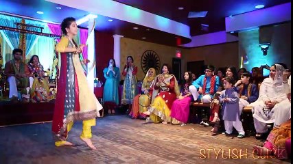 Best Mehndi Dance of All Time - Mishaal and Nasir - USA 2015 - Surprise Groom Dance