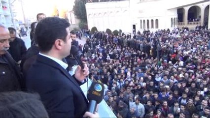 Demirtaş: 'Oradaki İnsanları Biz Alırız, Çıkarırız'