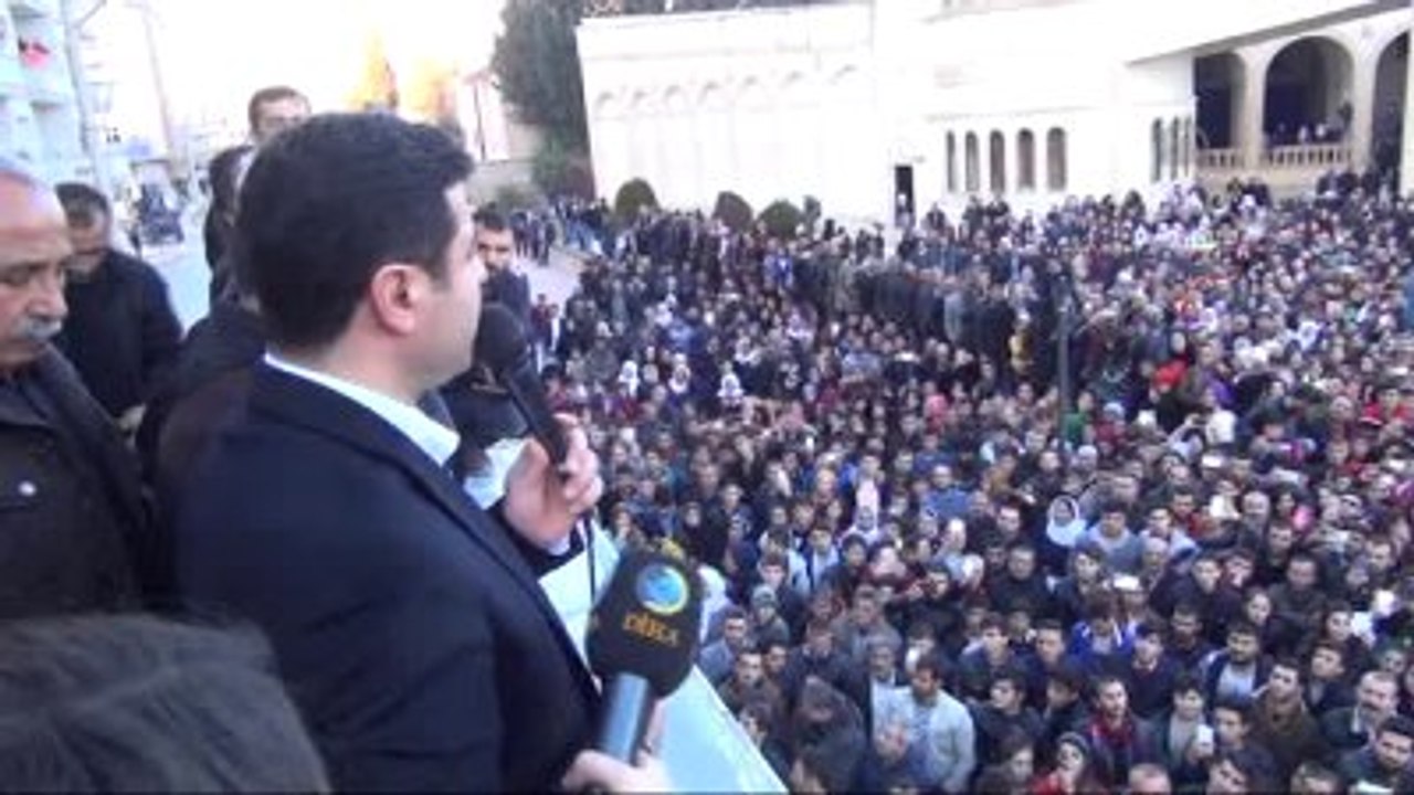 Demirtaş: 'Oradaki İnsanları Biz Alırız, Çıkarırız'