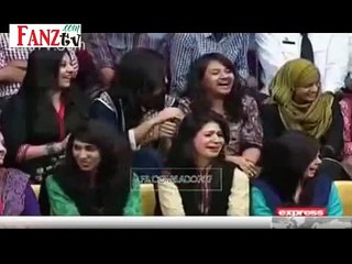 Honey as Doctor and Nais chinyoti & Agha Majid as Patient