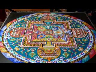 Разрушение мандалы из песка. Туры в Тибет