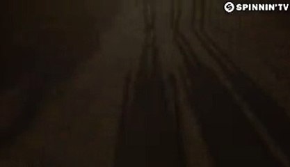 Breathe Carolina Ft Angelika Vee - RUINS -