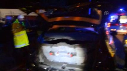 Ambulans ile Otomobil Çarpıştı: 4 Yaralı