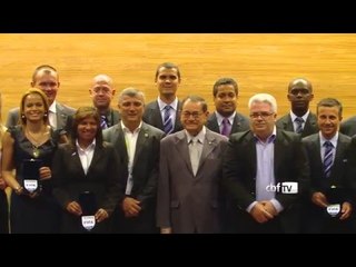 CBF realiza workshop de arbitragem e entrega insígnias da FIFA
