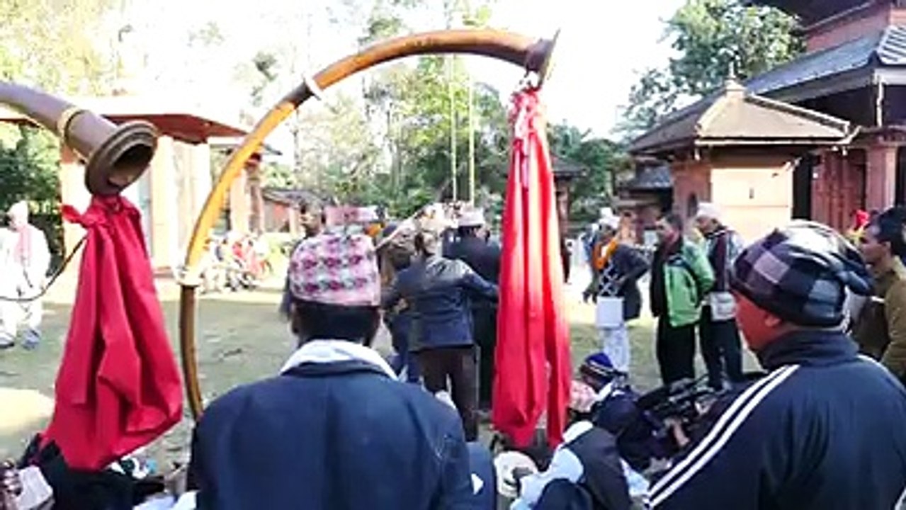 Nepali Traditional Panche Baja - video Dailymotion