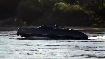 Катер Velvette 33 Intelligent Cruiser на Неве