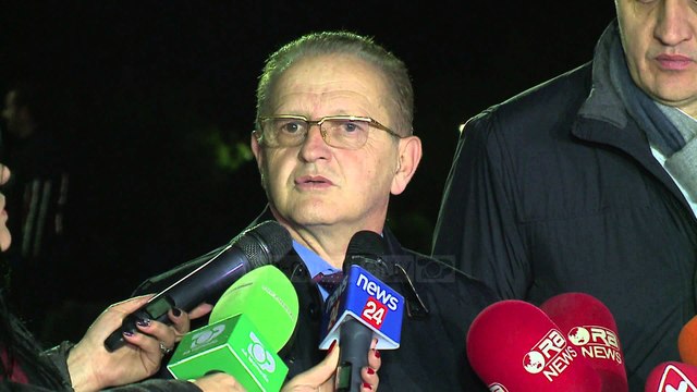 Masakër në Elbasan, 3 të vrarë e 10 të plagosur - Top Channel Albania - News - Lajme