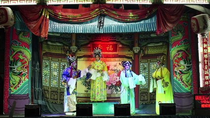 Chinese opera troupe keeps waning art form alive in Thailand