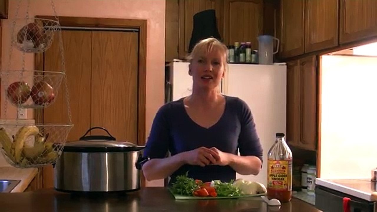 Bone Broth Health Benefits and Recipe