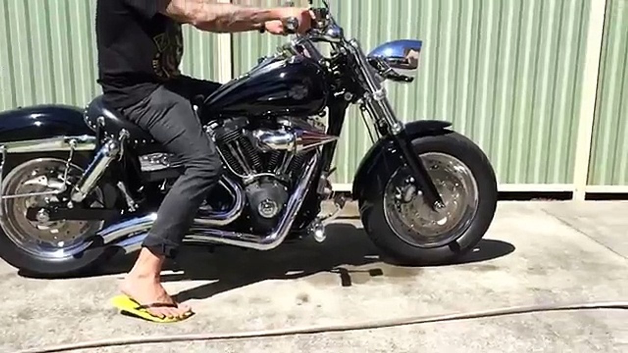 Stroke by stroke in "Slow-Mo"