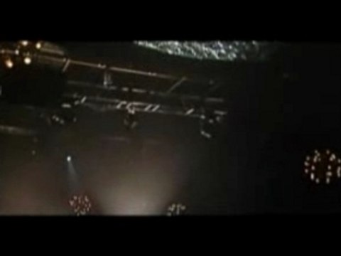 Avril lavigne-when your gone (Paris 2007)