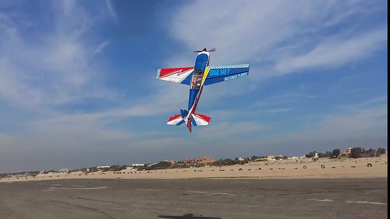 Insane Plane trick Looks Unreal