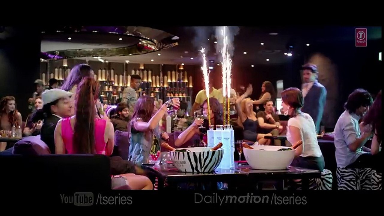 Birthday Bash' FULL VIDEO SONG - Yo Yo Honey Singh - Dilliwaali Zaalim Girlfriend - Divyendu Sharma