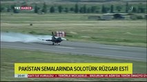 Turkish fighter pilot saying Jivay Jivay Pakistan in his plane