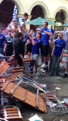 Des fans racistes de Chelsea attaquent un migrant musulmans