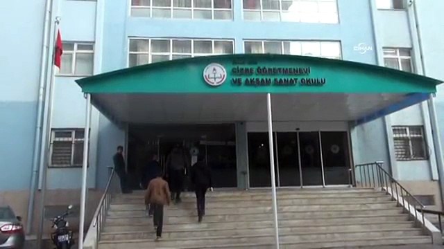 Cizre’de öğretmenevine roketatar isabet etti