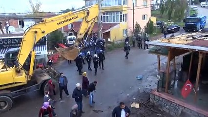 Köydeki restorantta olaylı yıkım