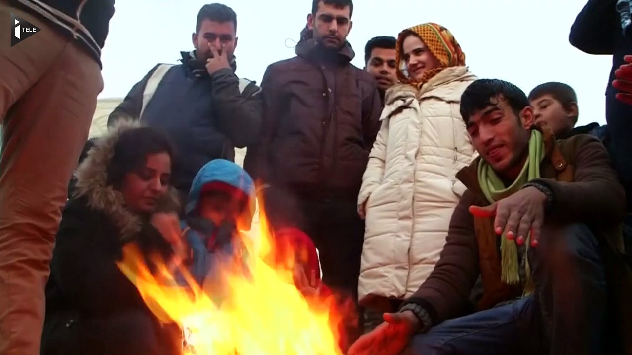 Des centaines de migrants bloqués entre la Grèce et la Macédoine