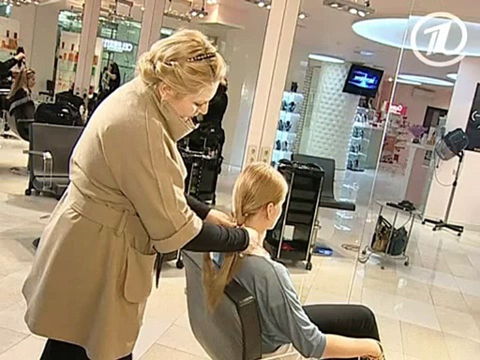Три прически и одна заколка