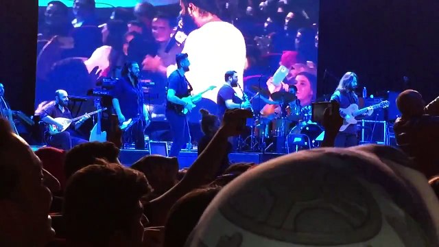 Koray AVCI - Kaç Kadeh Kırıldı Sarhoş Gönlümde (Bostancı Gösteri Merkezi)